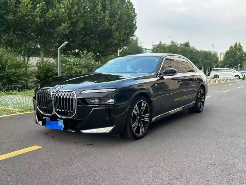 BMW 7 Series 2023 BMW 7 Series 2023 immagine di auto