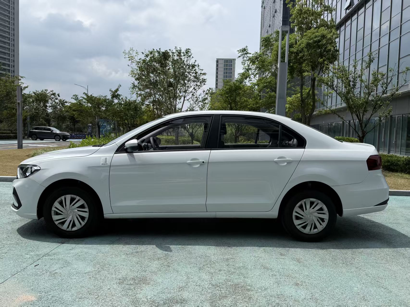 Volkswagen Jetta 2024 car image #9