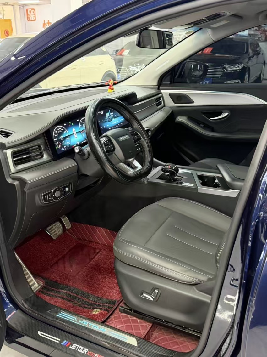 Jetour X90 PLUS 2023 car image #10