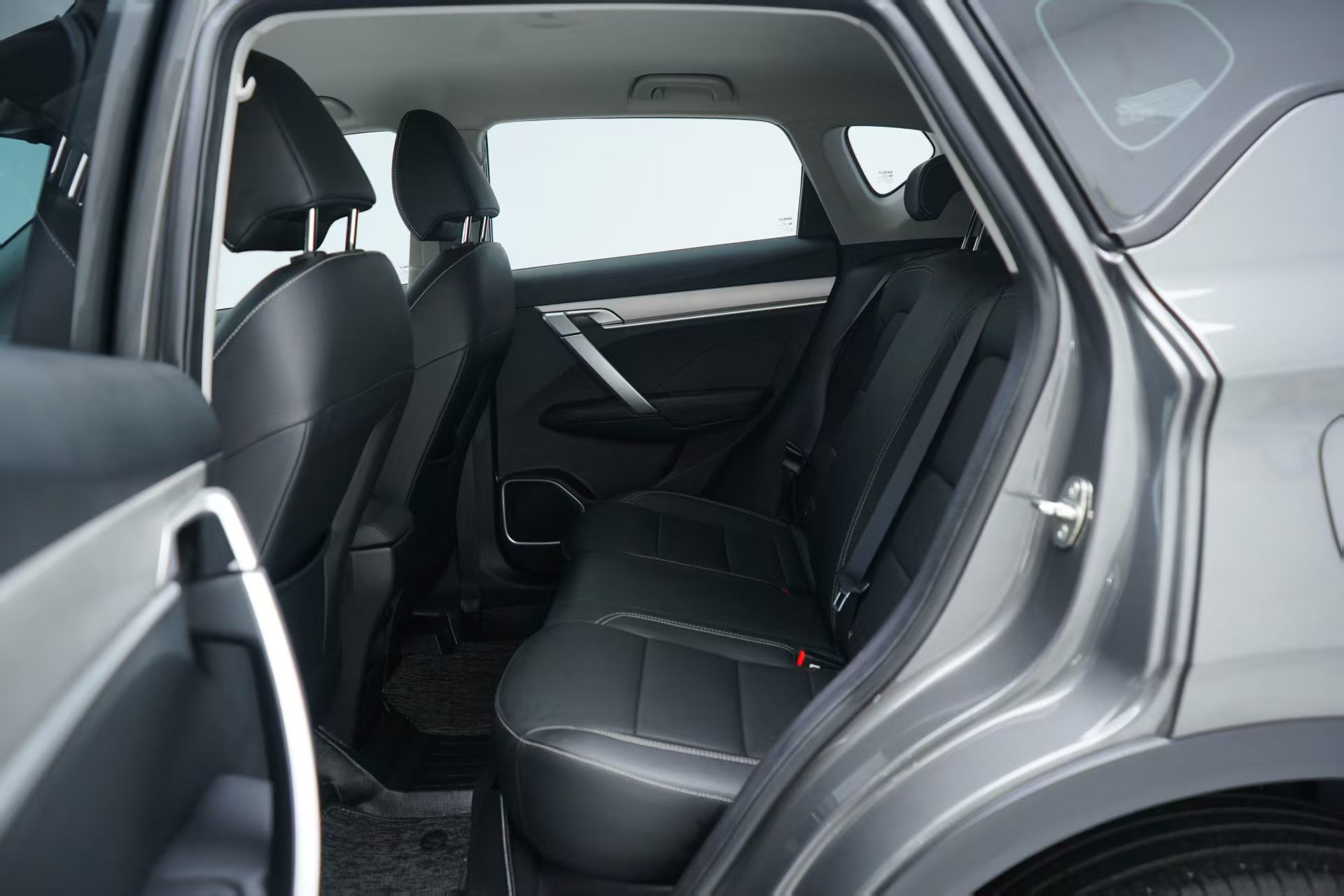 GEELY Coolray 2024 car image #8
