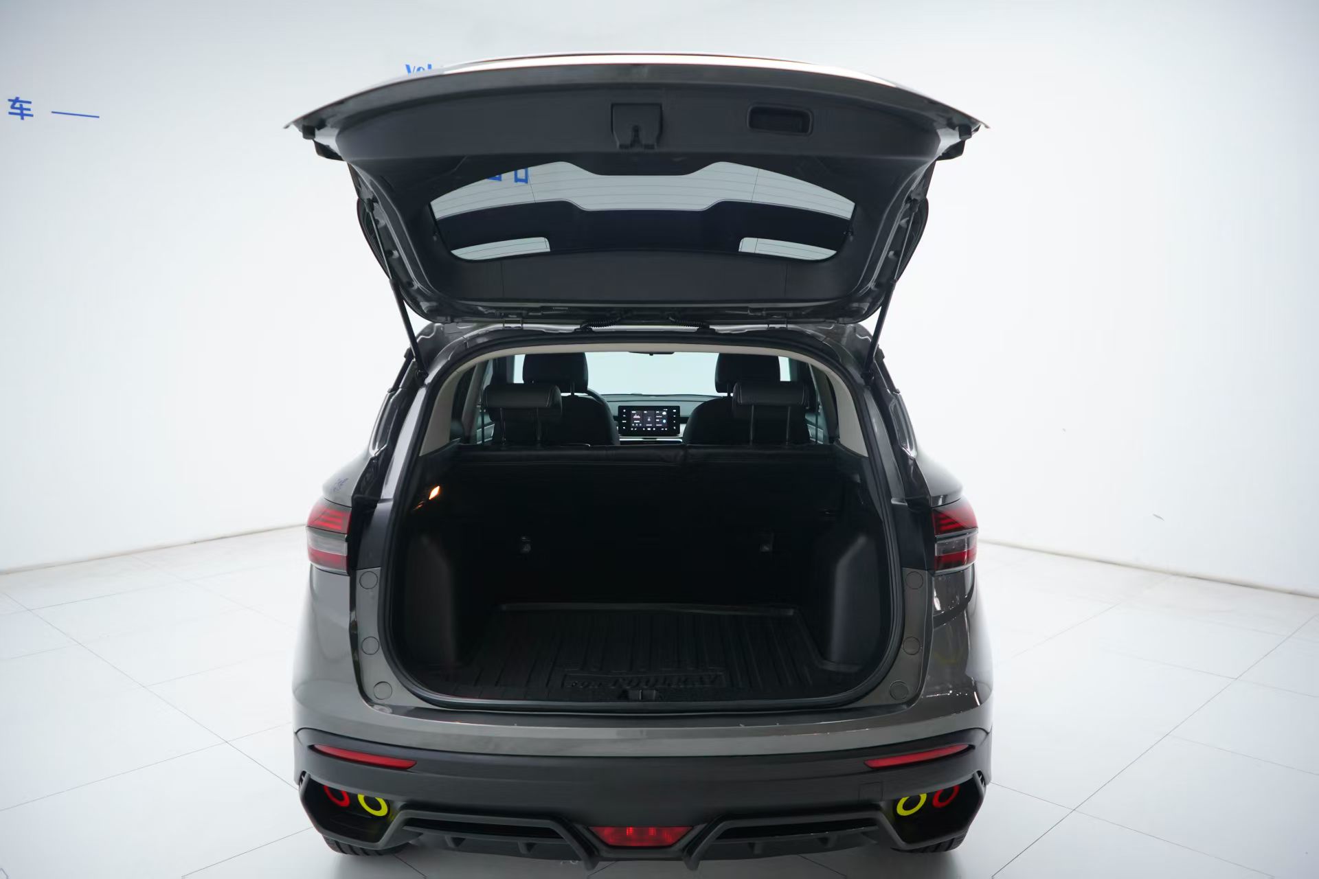 GEELY Coolray 2024 car image #4