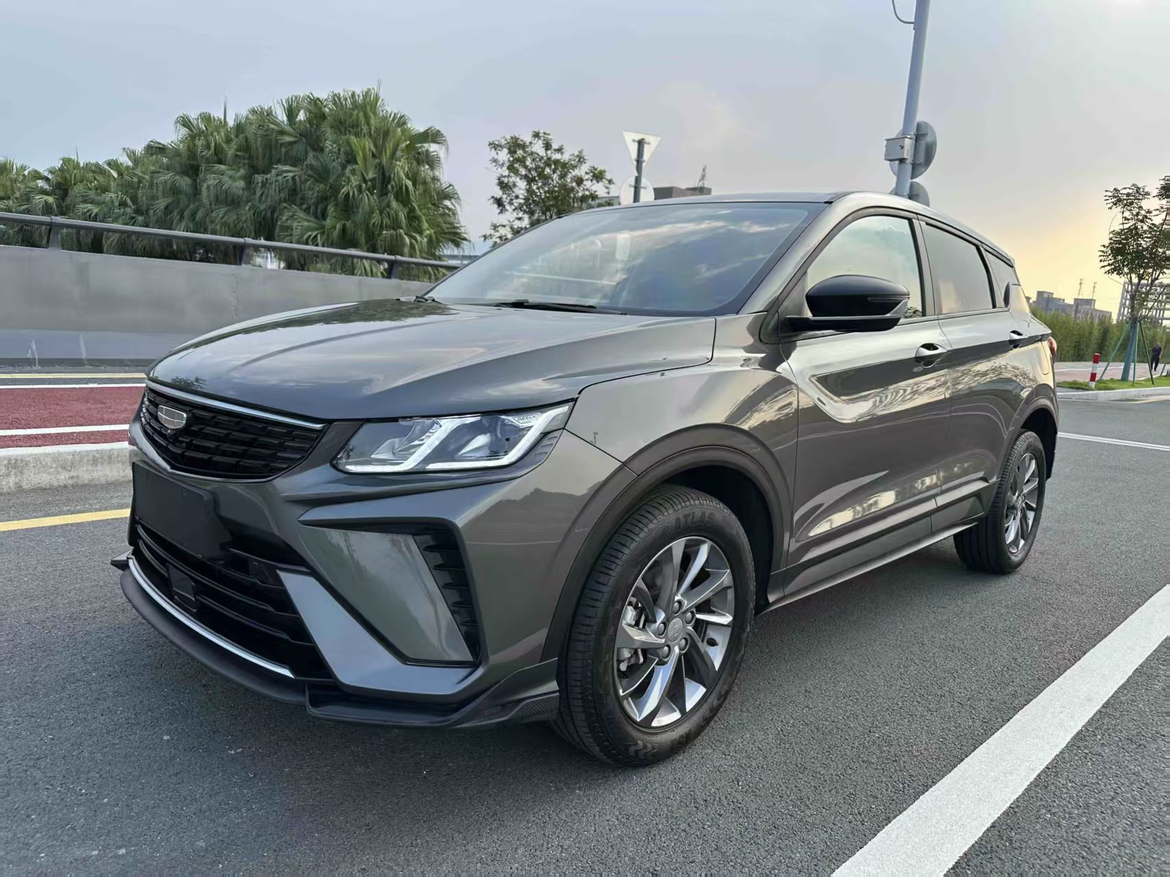 GEELY Coolray 2024 image de voiture 