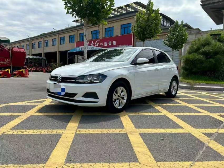 Volkswagen Polo 2023 car image 