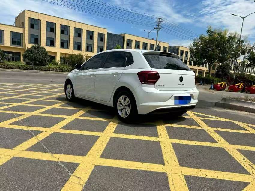 Volkswagen Polo 2023 car image #4
