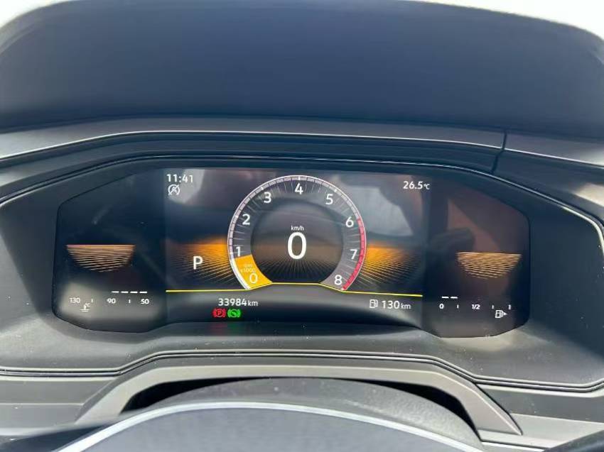 Volkswagen Polo 2023 car image #2