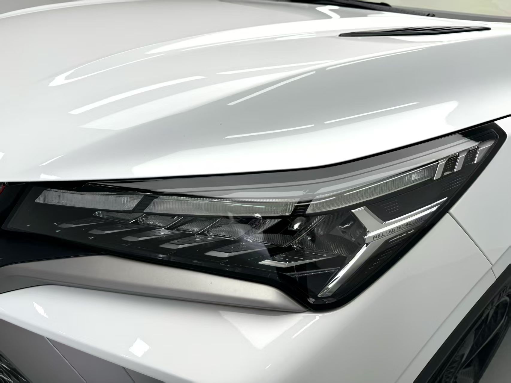 GEELY Coolray 2023 car image #7