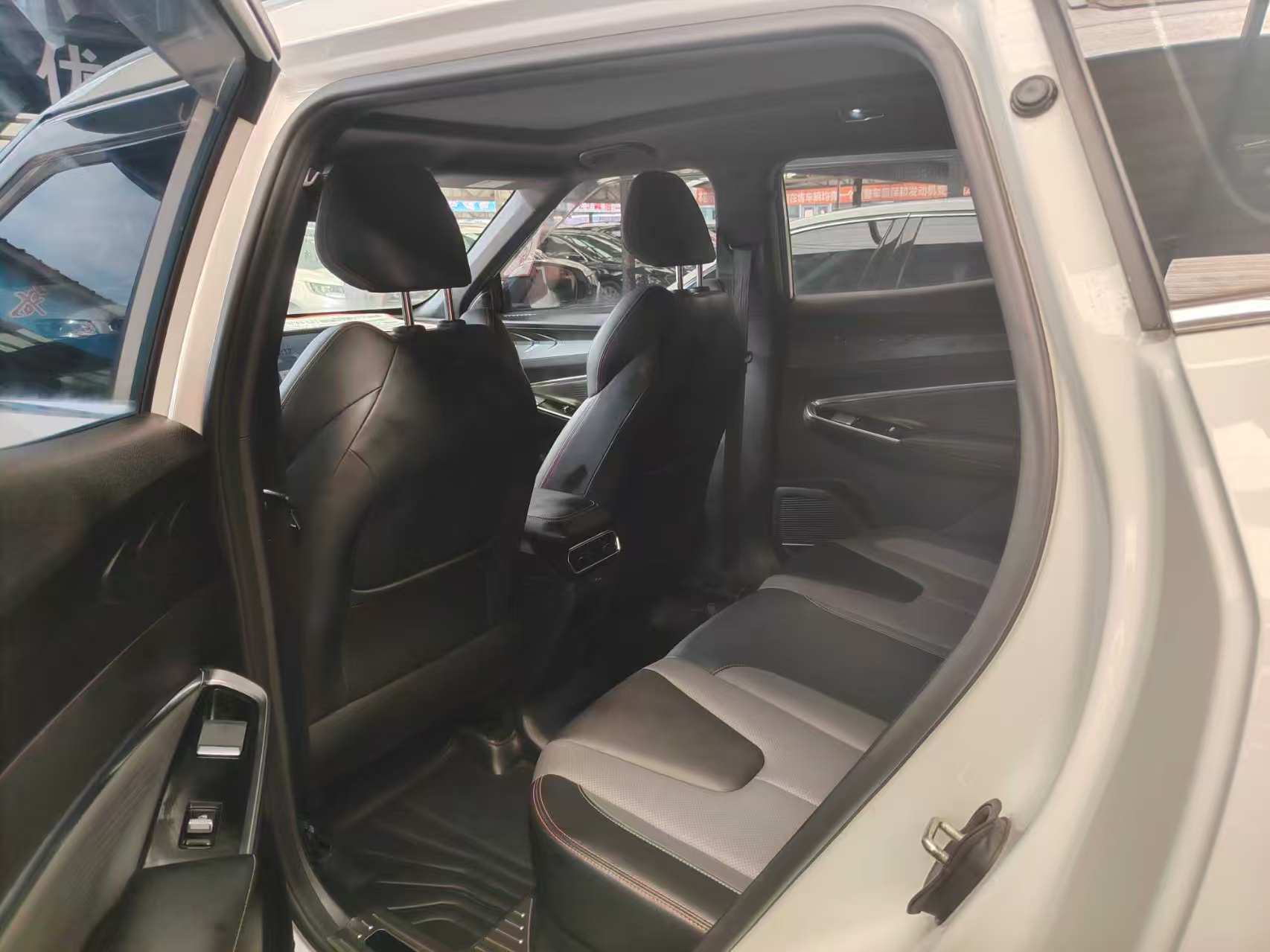 GEELY Boyue 2024 صورة سيارة #6