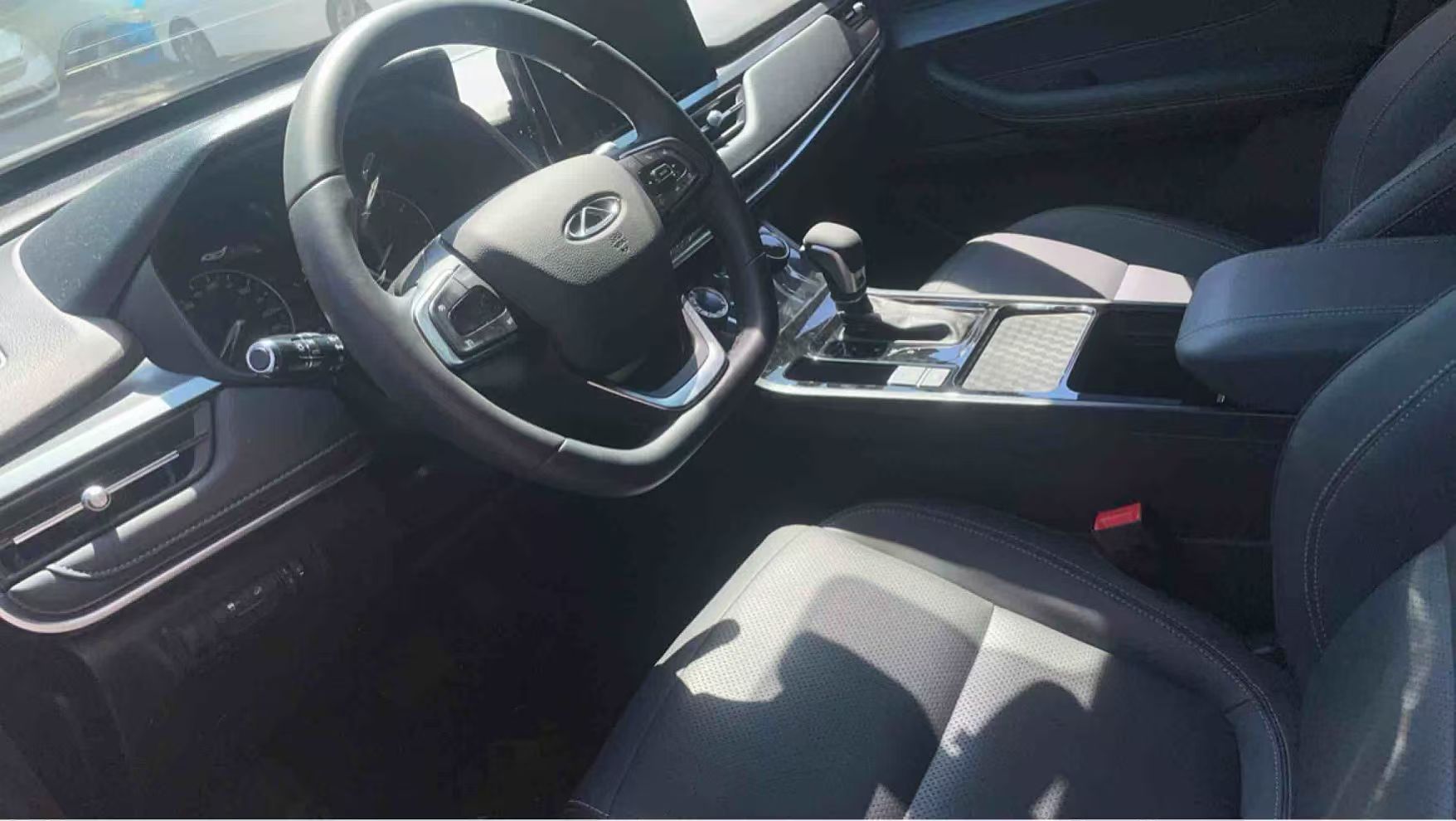 Chery Tiggo 5x 2025 #3 Chery Tiggo 5x 2025 car image #3