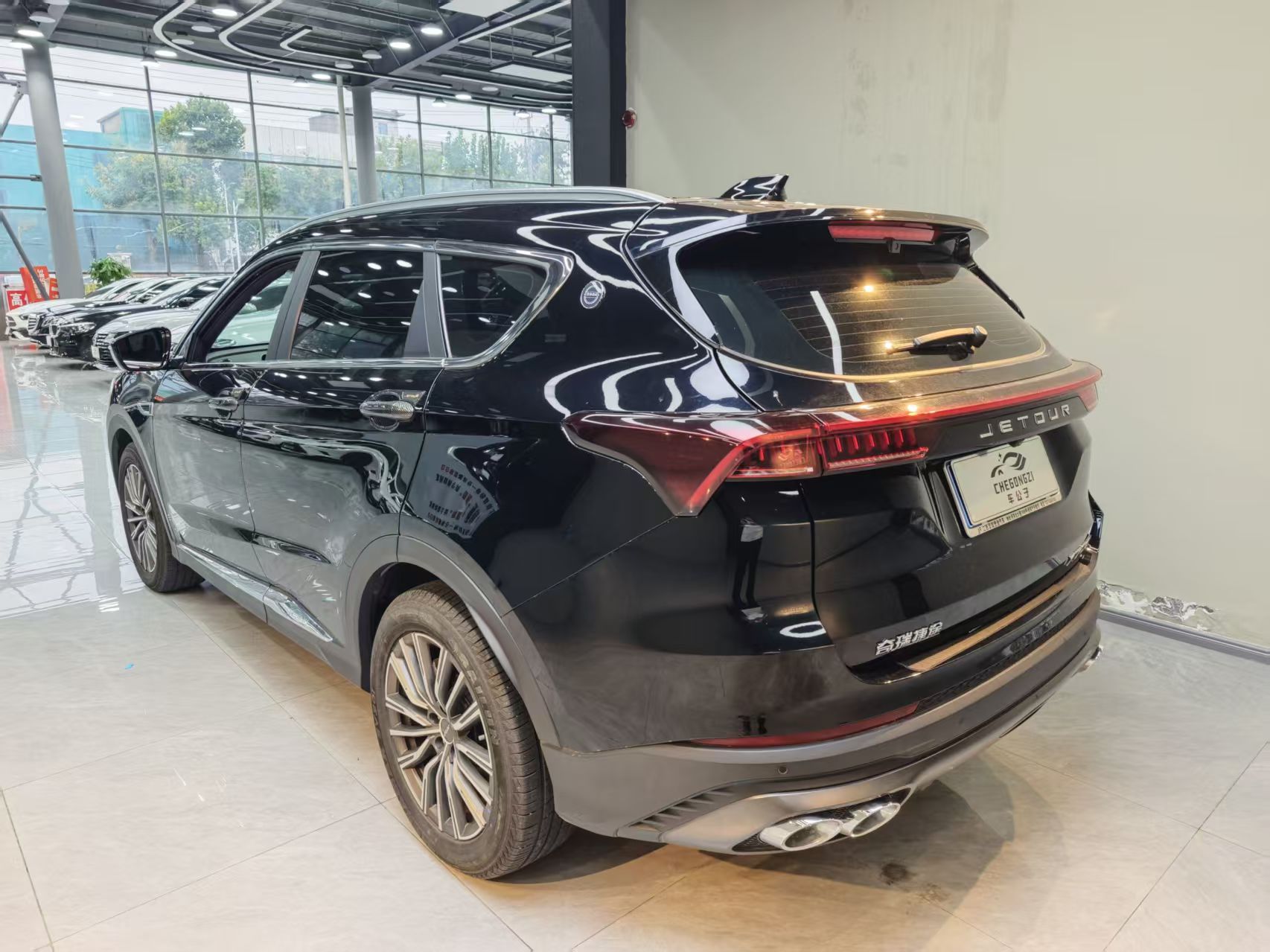 Jetour X70 PLUS 2024 #8 Jetour X70 PLUS 2024 car image #8