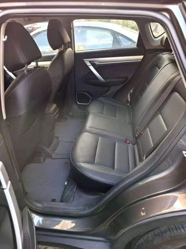 GEELY Coolray 2025 car image #2