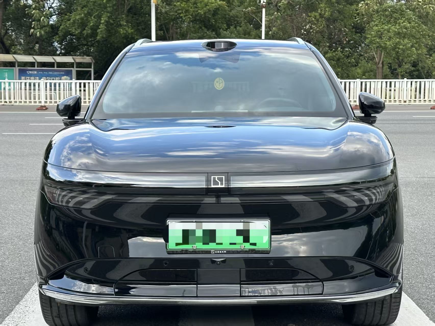 Zeekr 7X 2024 car image #7