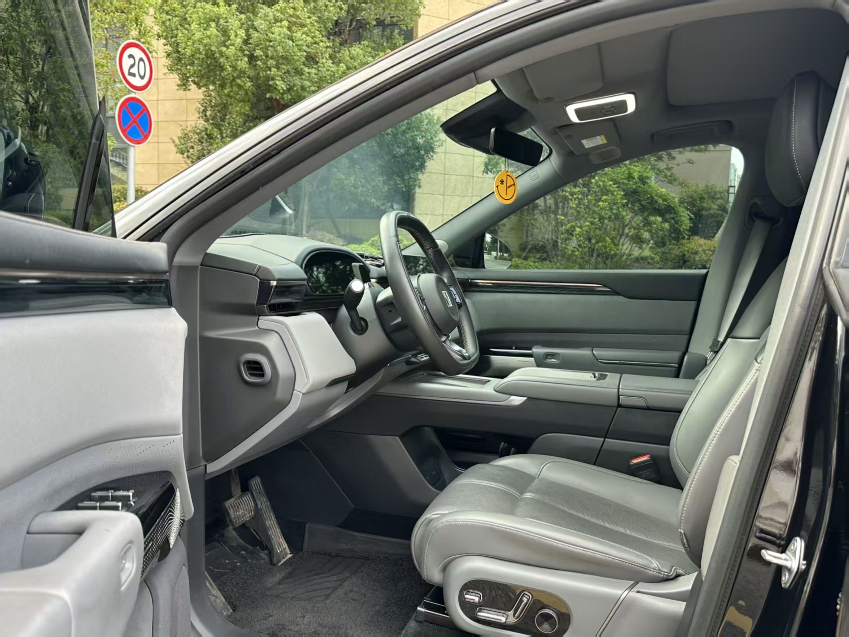 Zeekr 7X 2024 car image #6