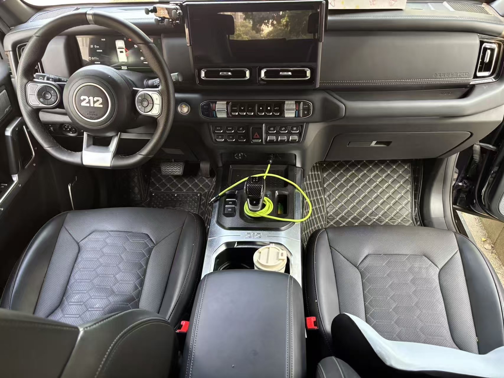 2025 #4 2025 car image #4