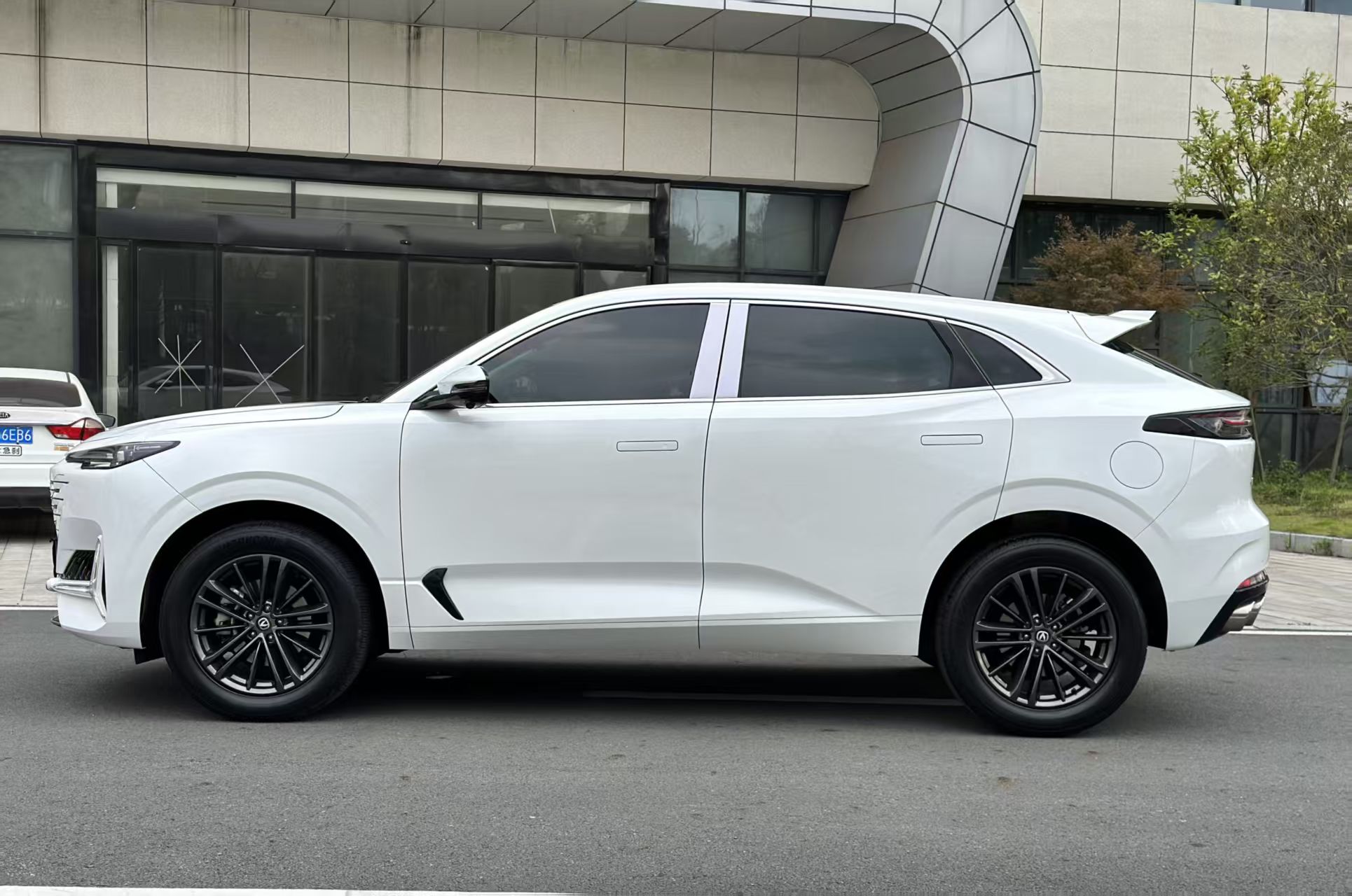 Changan UNI-K 2023 car image #10