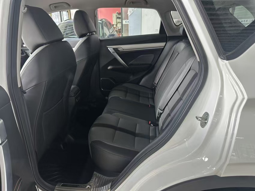 GEELY Coolray 2024 #4 GEELY Coolray 2024 car image #4