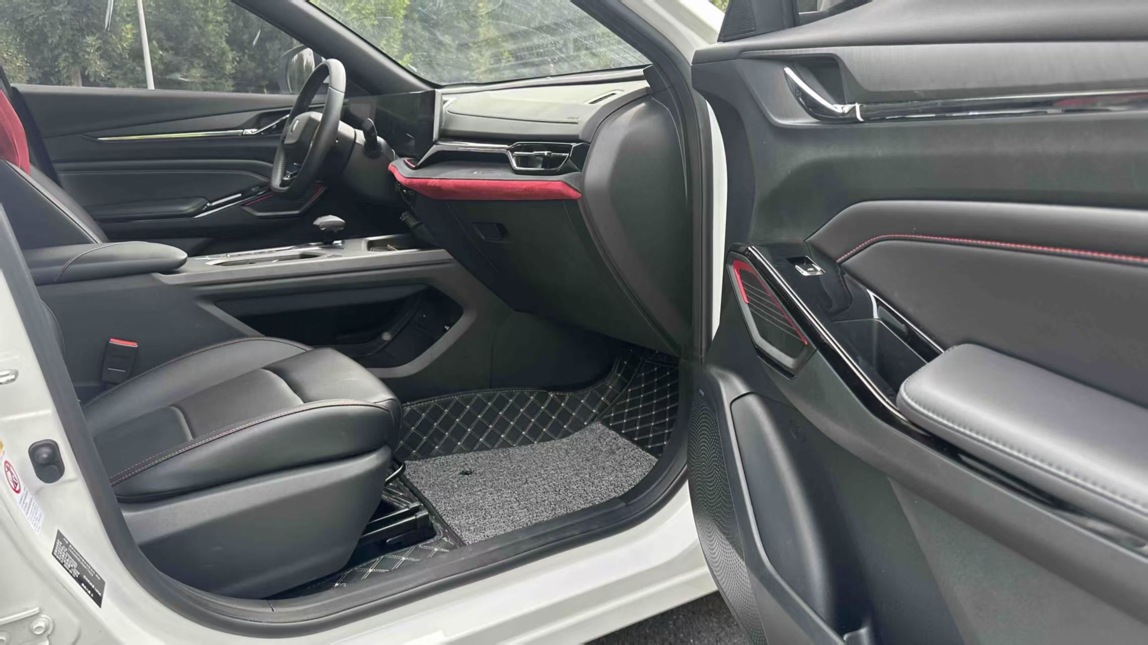 Changan X5 PLUS 2024 car image #2