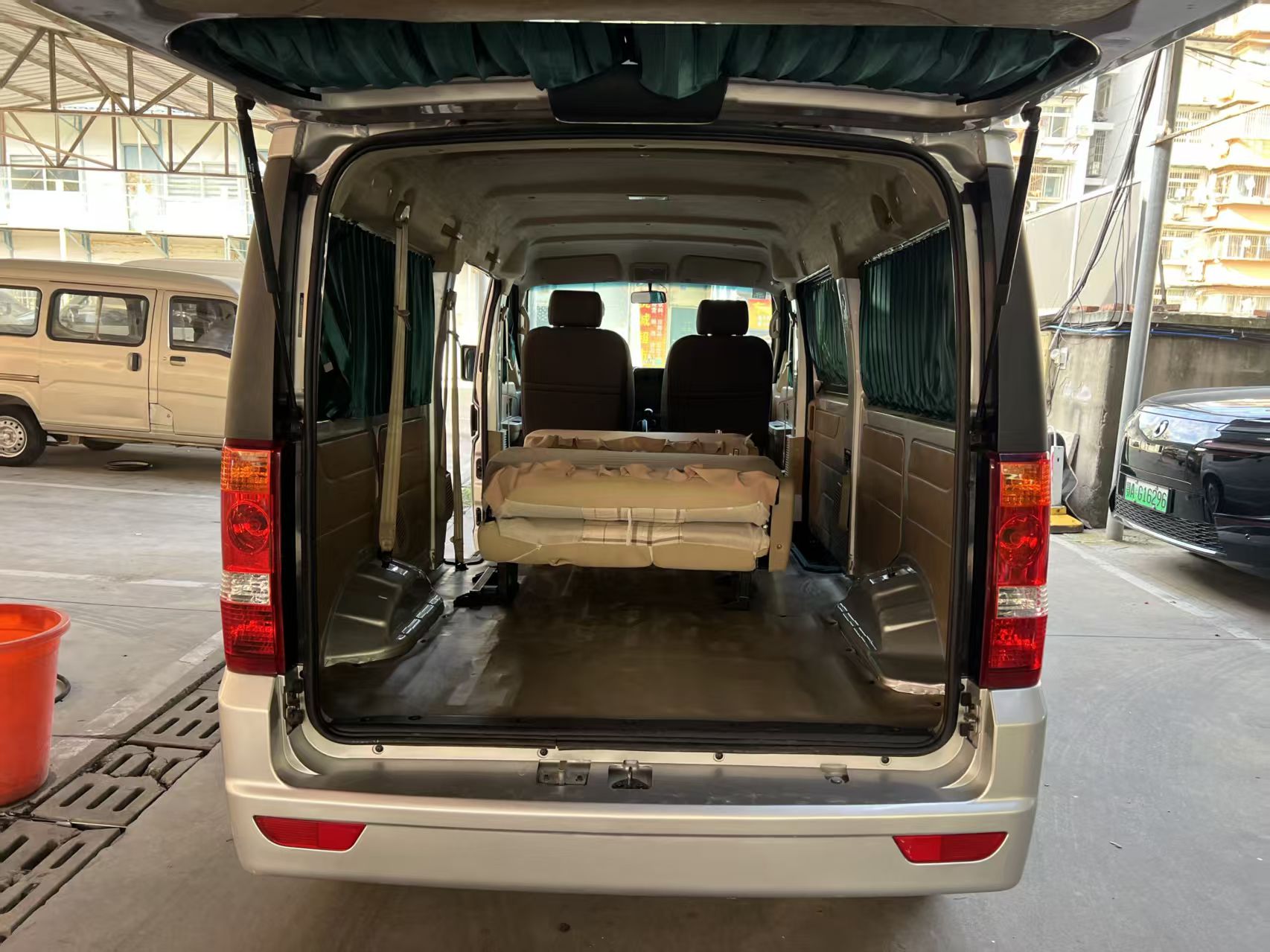 2023 car image #3