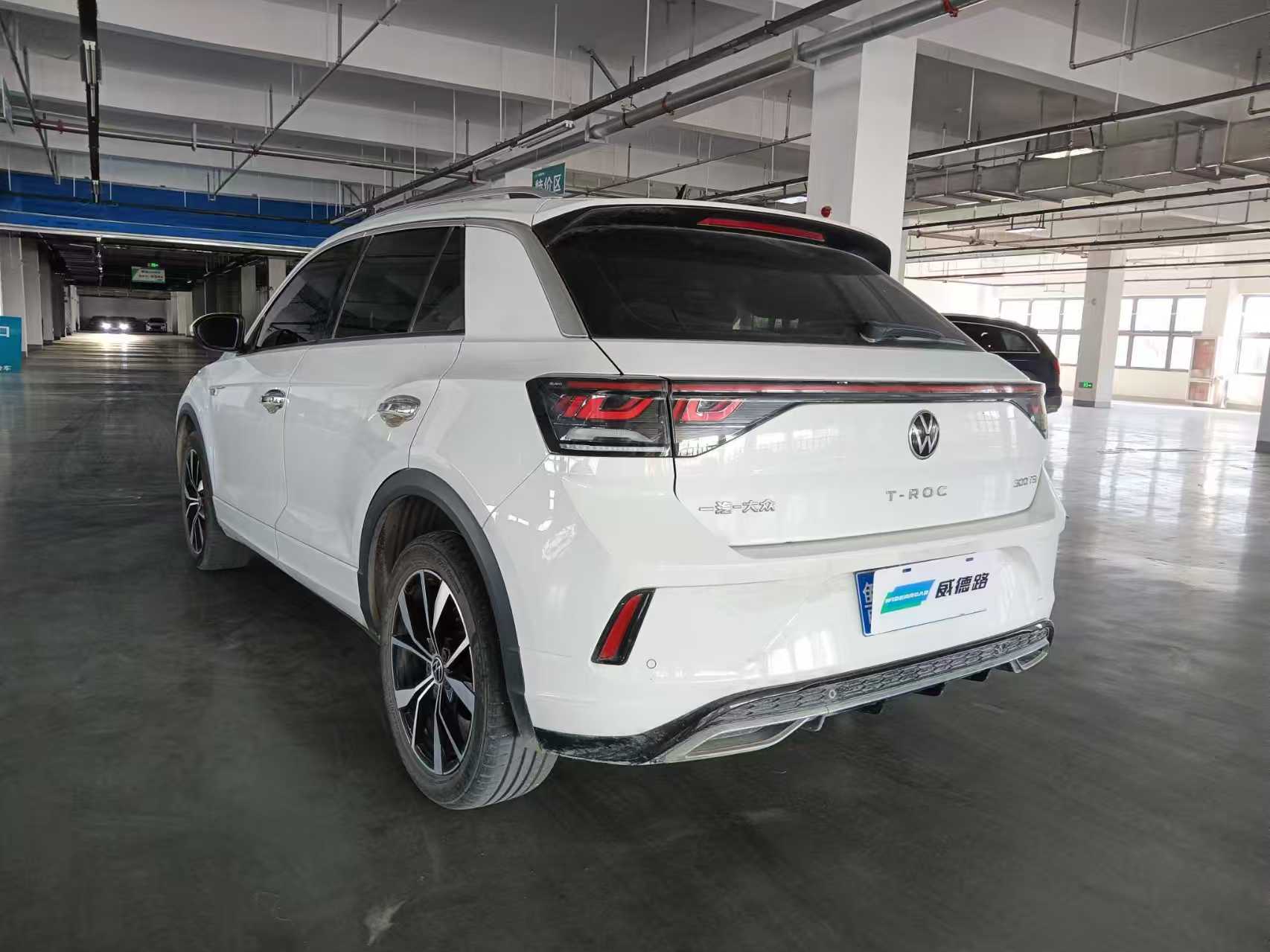 Volkswagen T-Roc 2024 #12 Volkswagen T-Roc 2024 car image #12