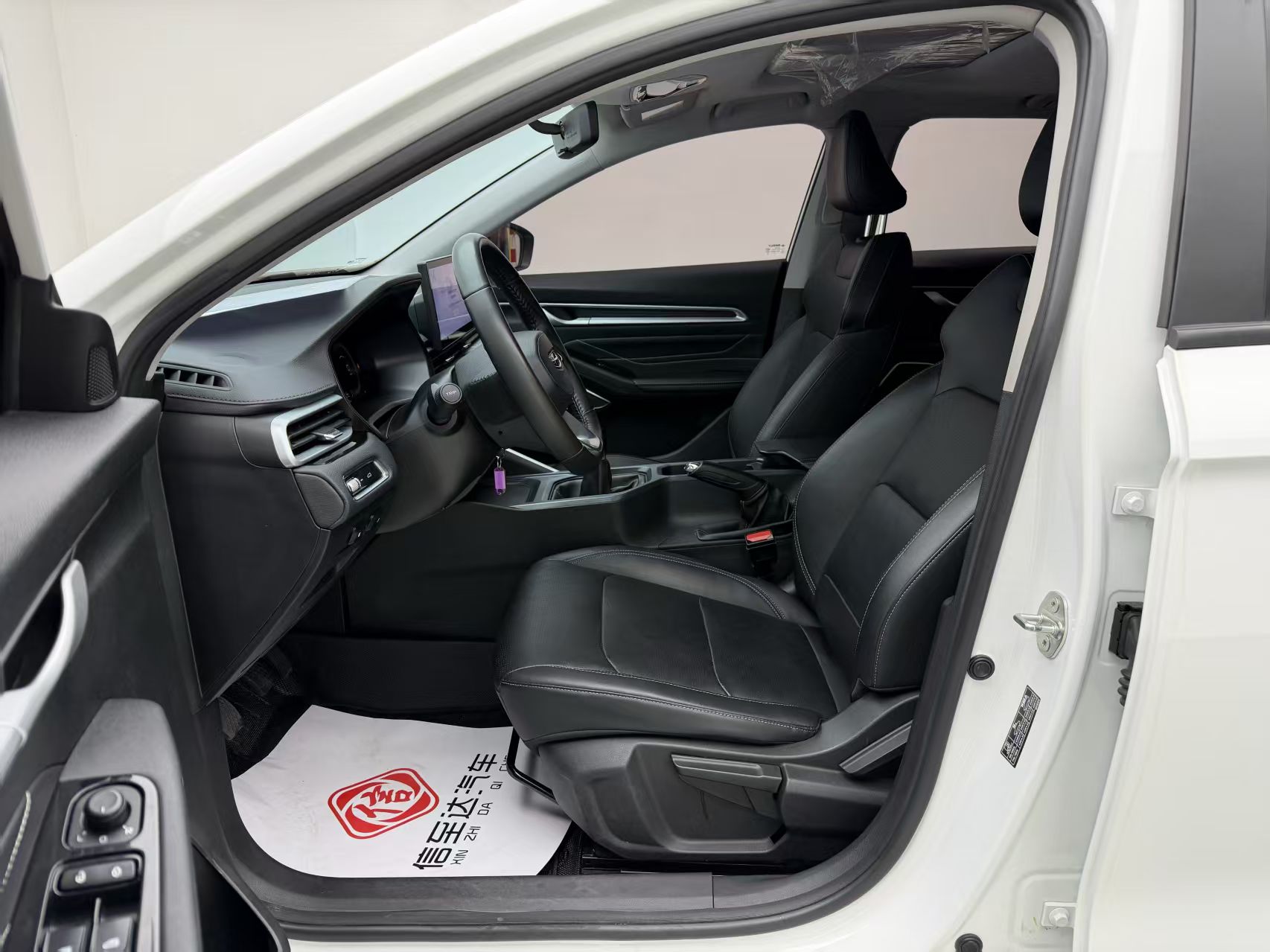 GEELY Emgrand 2023 #5 GEELY Emgrand 2023 car image #5