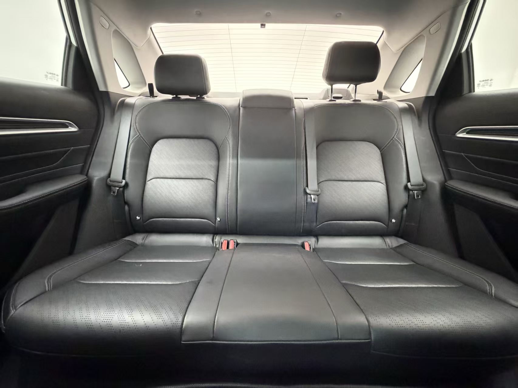 GEELY Emgrand 2023 #4 GEELY Emgrand 2023 car image #4