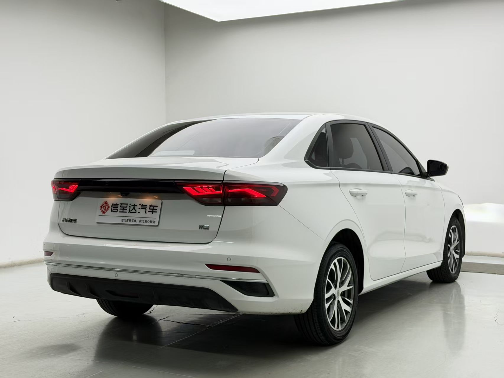 GEELY Emgrand 2023 #6 GEELY Emgrand 2023 car image #6