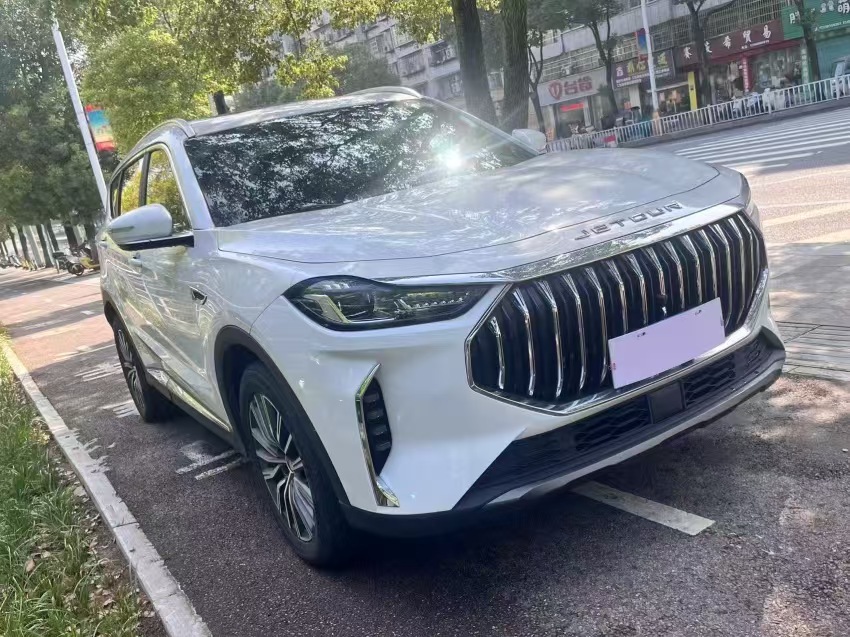 Jetour X70 PLUS 2024 immagine di auto #5