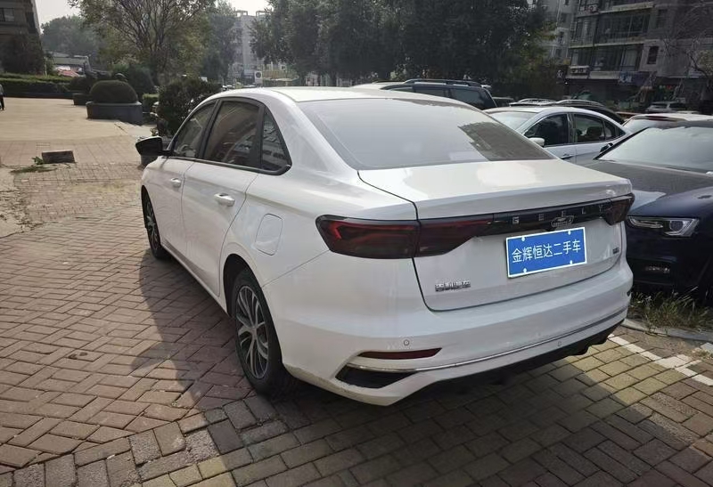 GEELY Emgrand 2025 #4 GEELY Emgrand 2025 изображение автомобиля #4