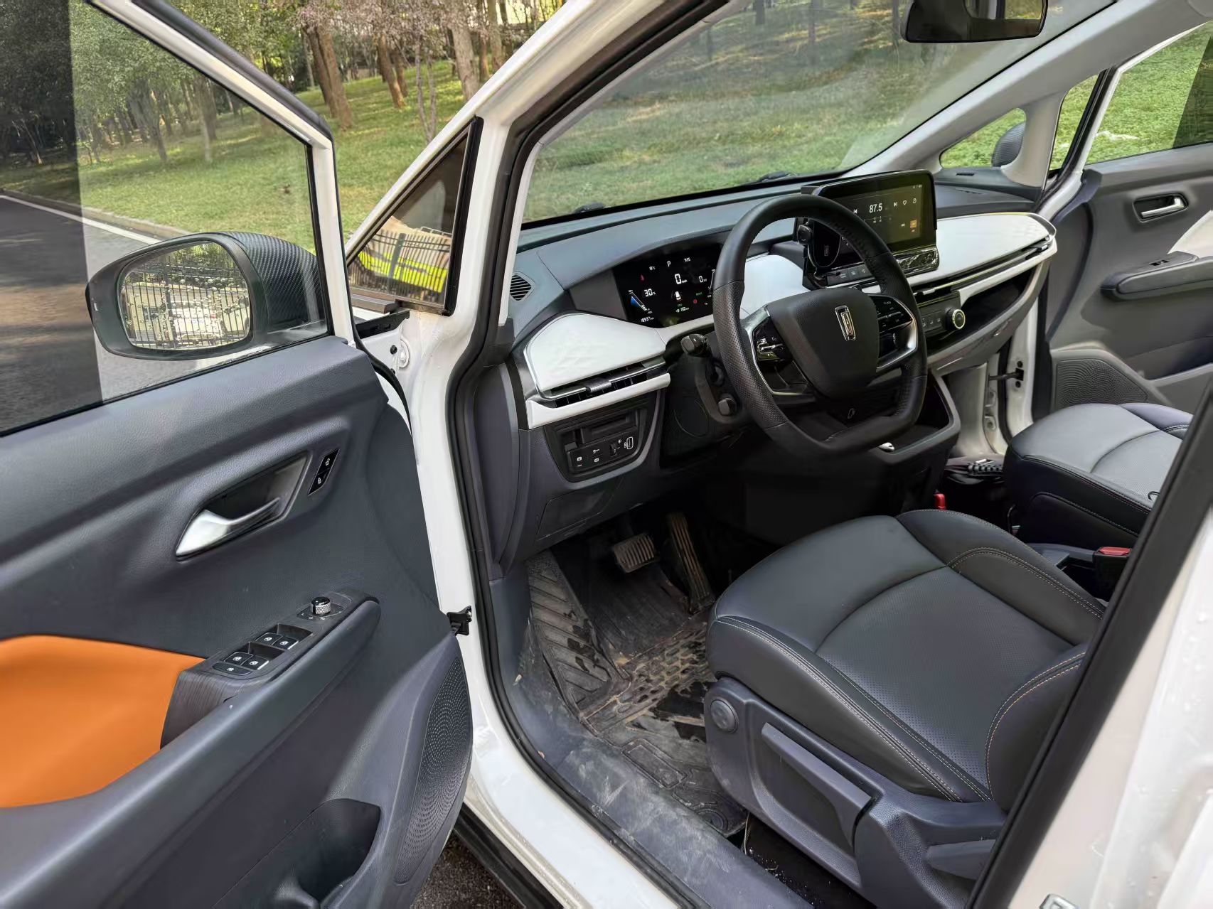 2024 car image #13