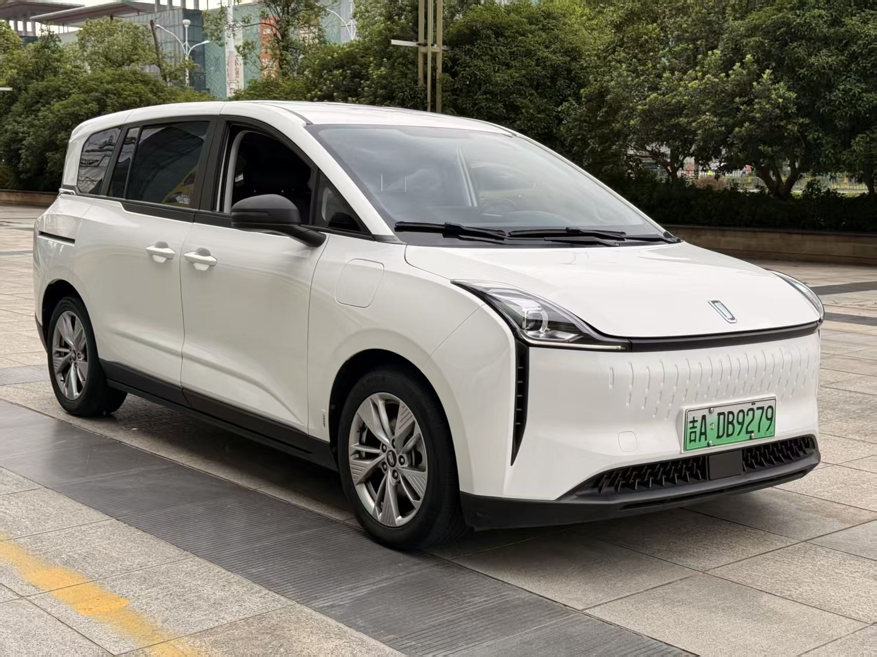 2024 car image #8