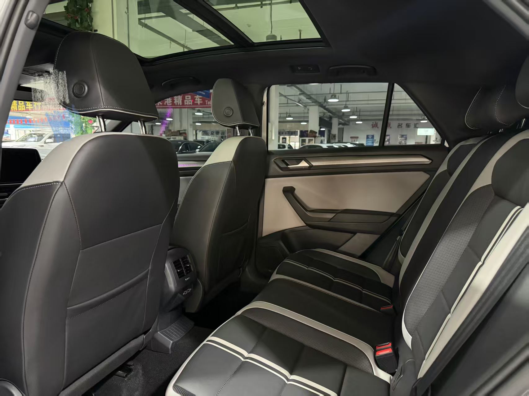 Volkswagen T-Roc 2024 #2 Volkswagen T-Roc 2024 image de voiture #2