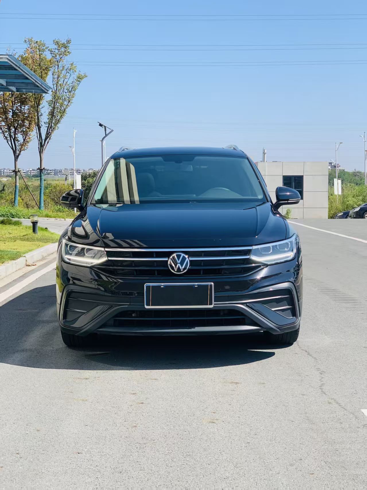 Volkswagen Tiguan L 2024 car image #13