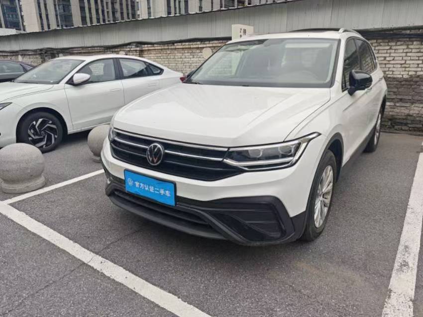 Volkswagen Tiguan L 2024 imagen de coche 