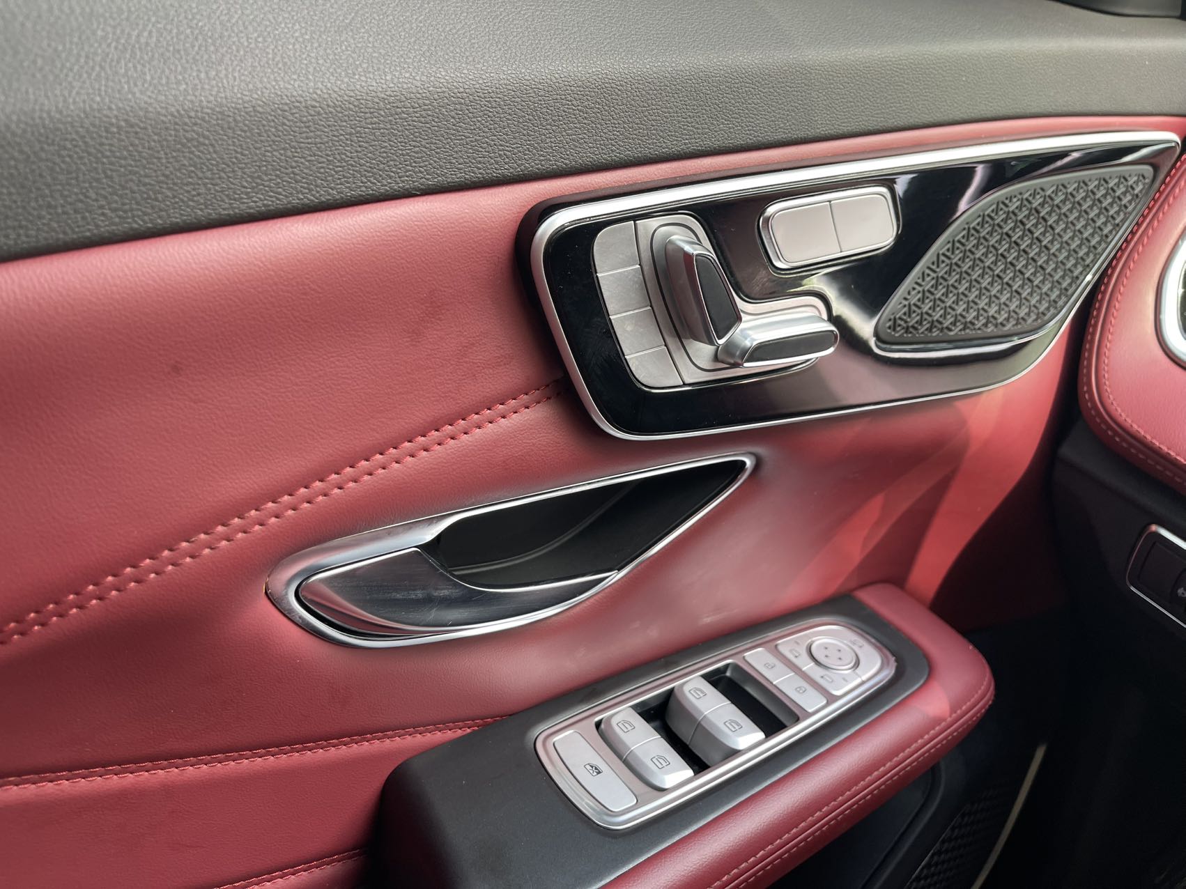 Jetour X70 PLUS 2024 #8 Jetour X70 PLUS 2024 car image #8