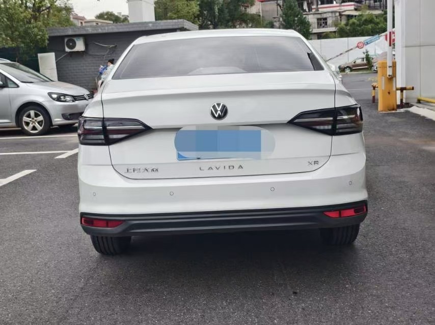 Volkswagen Lavida 2025 car image #5