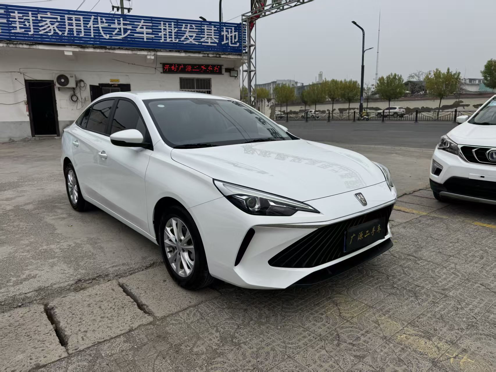 Roewe i5 2025 #3 Roewe i5 2025 imagen de coche #3