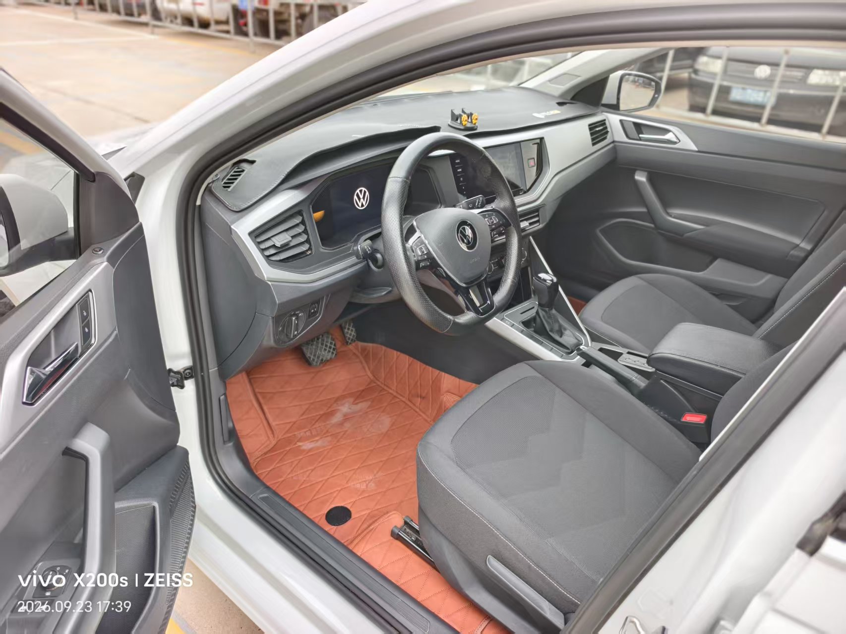 Volkswagen Polo 2023 car image #7