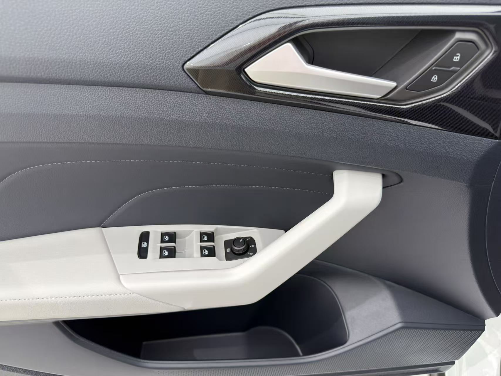 Volkswagen Tharu 2024 #19 Volkswagen Tharu 2024 immagine di auto #19