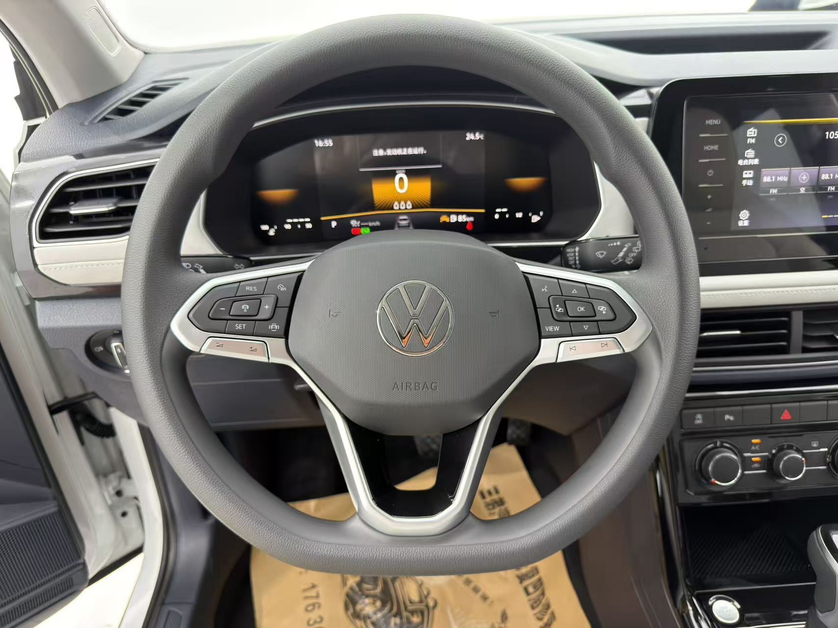 Volkswagen Tharu 2024 #13 Volkswagen Tharu 2024 immagine di auto #13
