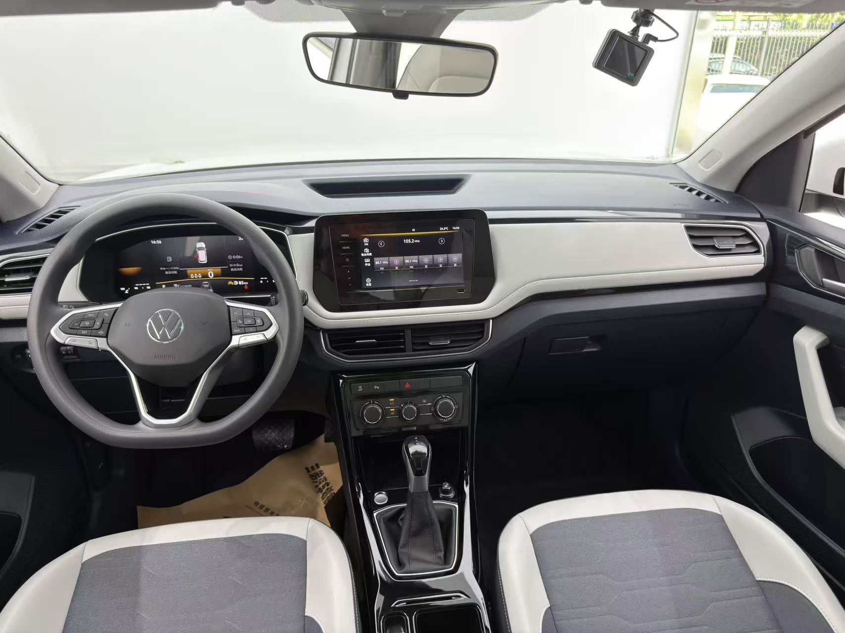 Volkswagen Tharu 2024 #16 Volkswagen Tharu 2024 immagine di auto #16