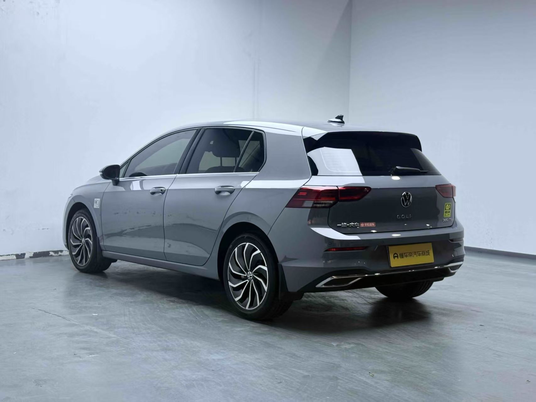 Volkswagen Golf 2023 #9 Volkswagen Golf 2023 car image #9