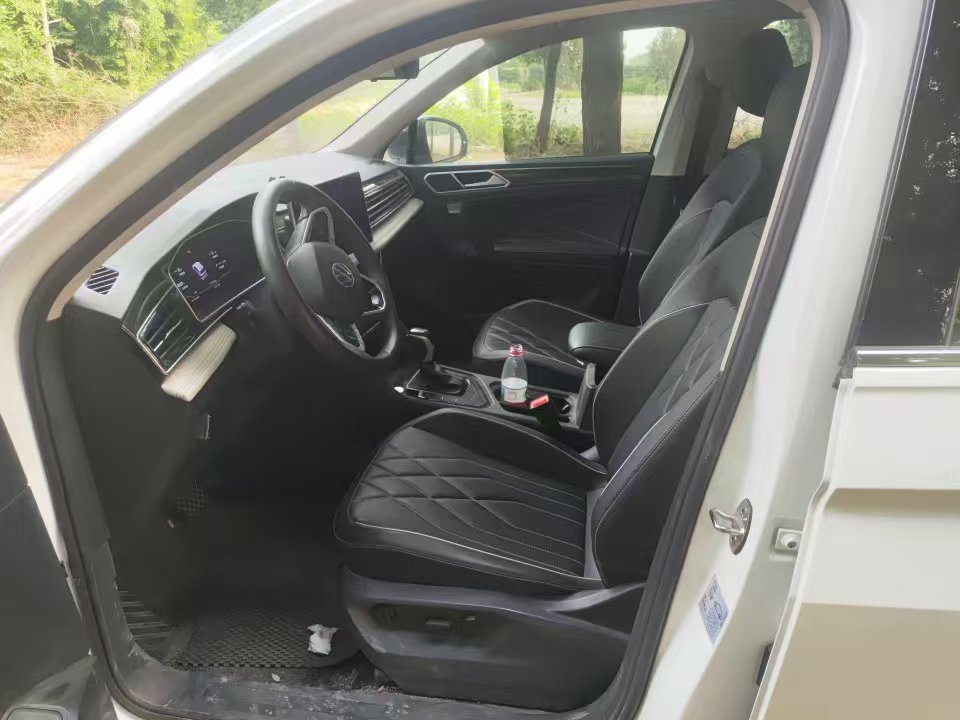 Volkswagen Tiguan L 2024 изображение автомобиля #4