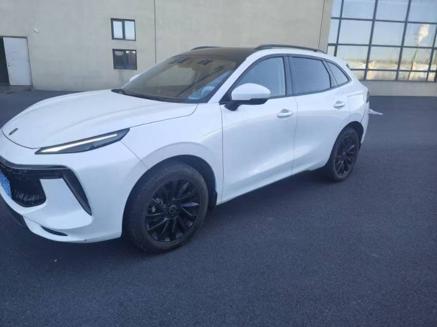 Forthing T5 EVO 2021 изображение автомобиля 