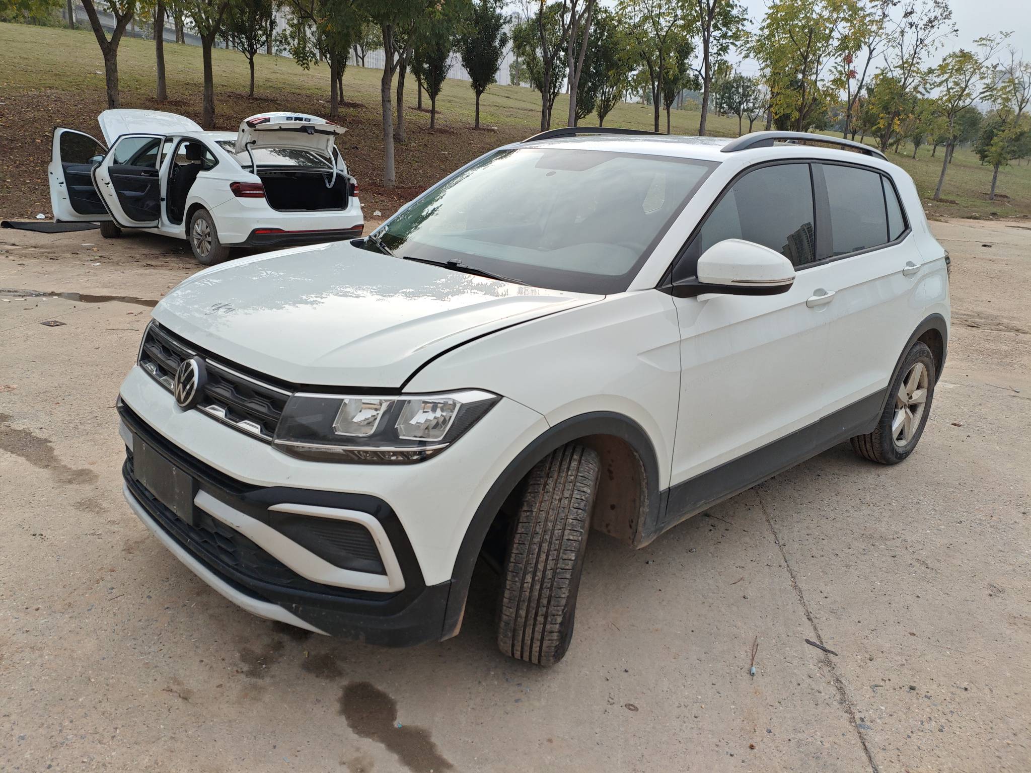 Volkswagen T-Cross 2023 car image 
