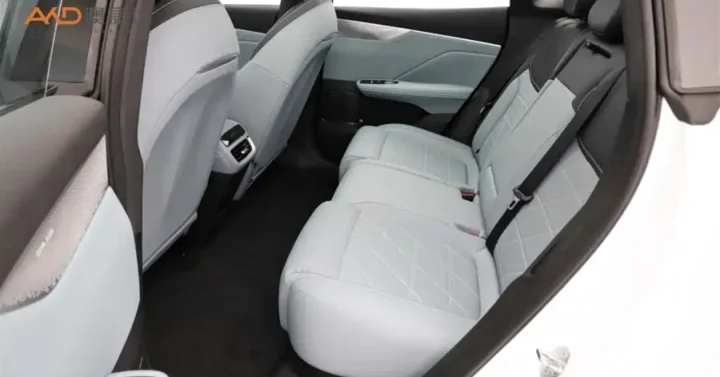 Deepal S05 2024 car image #3
