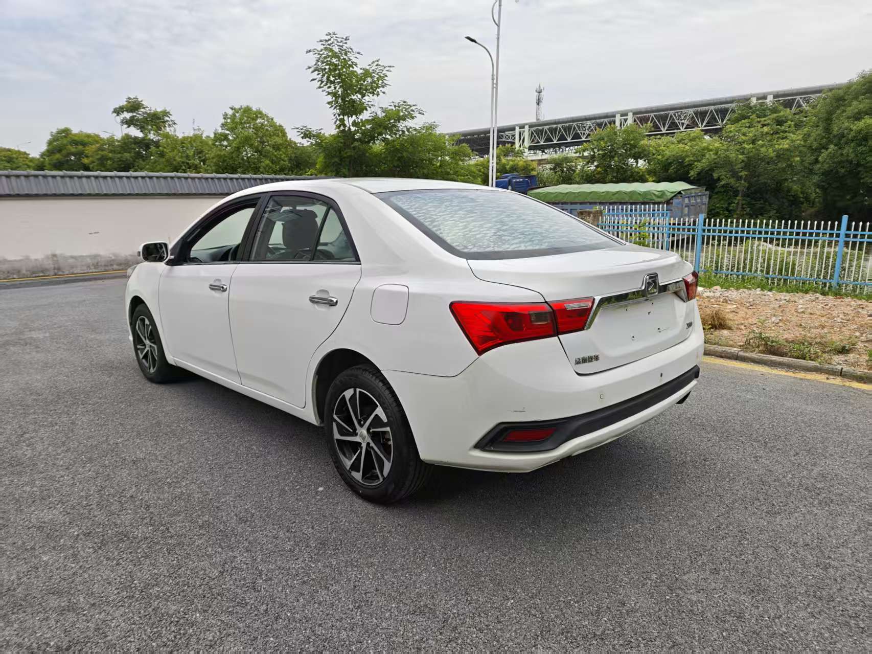 Zotye 2016 #7 Zotye 2016 صورة سيارة #7