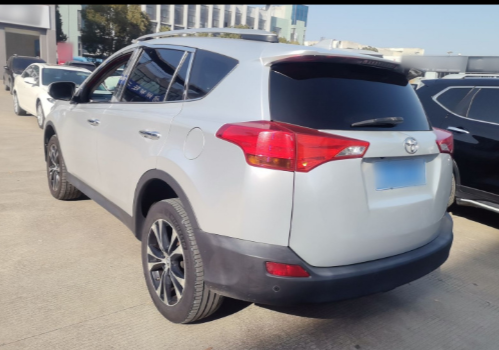 Toyota RAV4 2015 car image #4