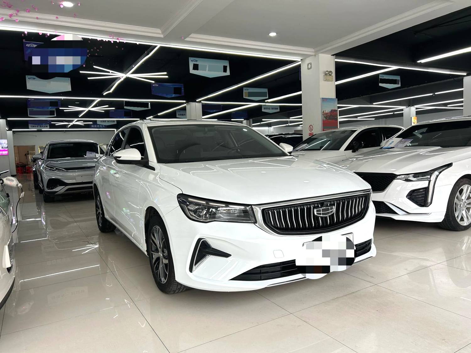 GEELY Emgrand 2024 car image #2