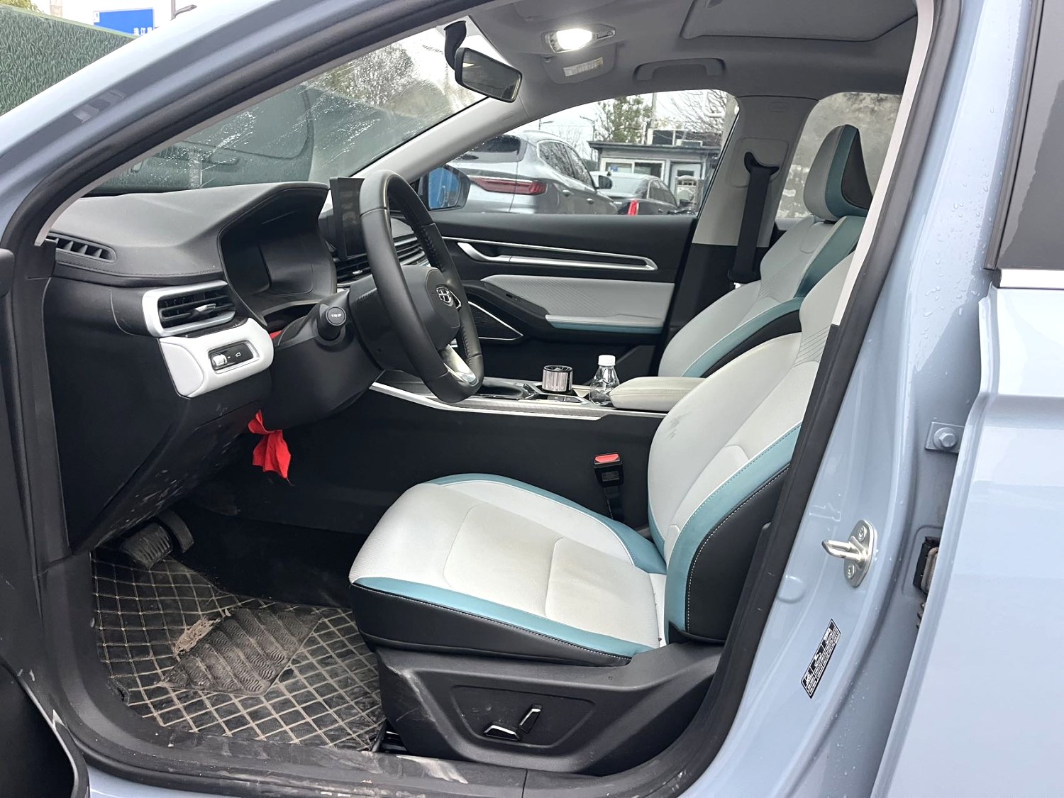 GEELY Emgrand 2023 car image #4