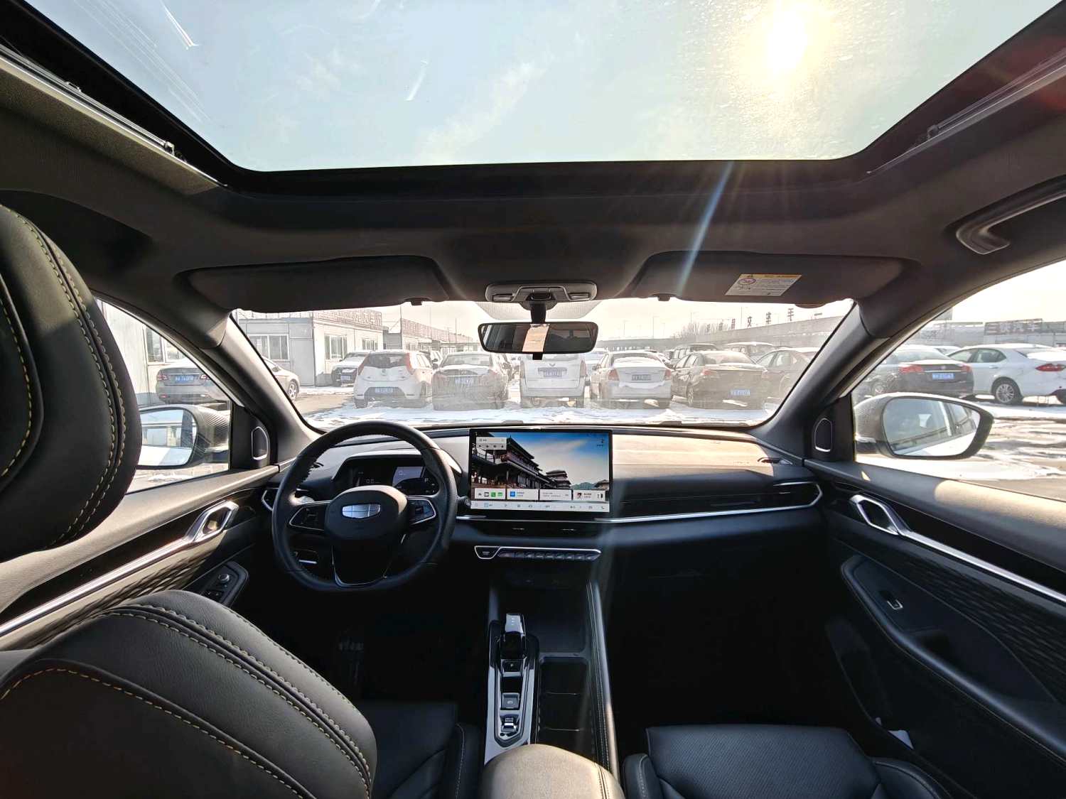 GEELY Coolray 2024 #2 GEELY Coolray 2024 car image #2