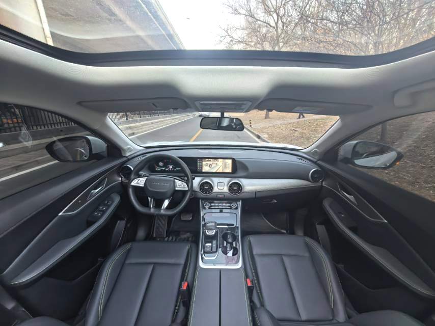 Forthing T5 EVO 2024 car image #11